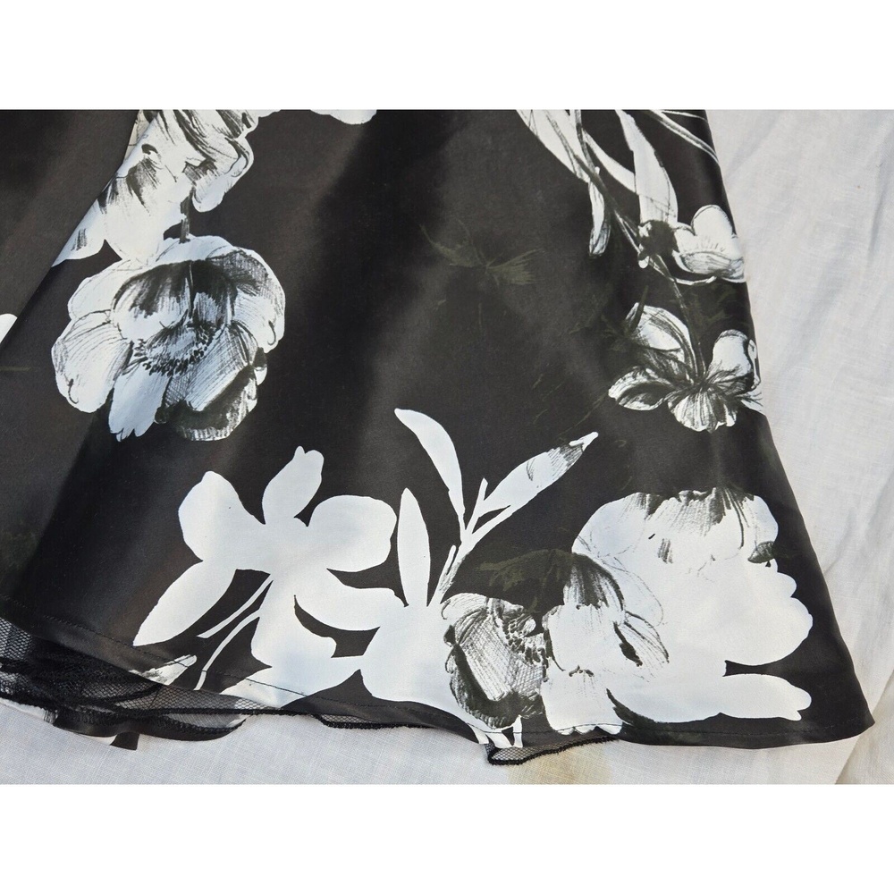 City Studio Skirt 13 Tulle Lined Black Floral Short Skater Flare 32" W x 18" L - Picture 11 of 16